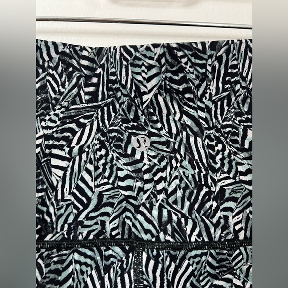 Lululemon Wunder Under Pant Hi-Rise Dazzle Nulux 50g Alpine White Black Size 12 - Picture 4 of 9